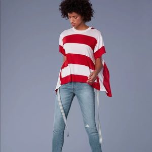 NWT Diane Von Furtsenberg- Short Sleeve Back Ruffle